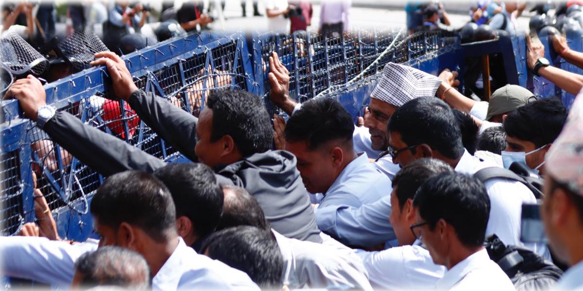 सरकार र शिक्षक महासङ्घबीच आज निर्णायक वार्ता